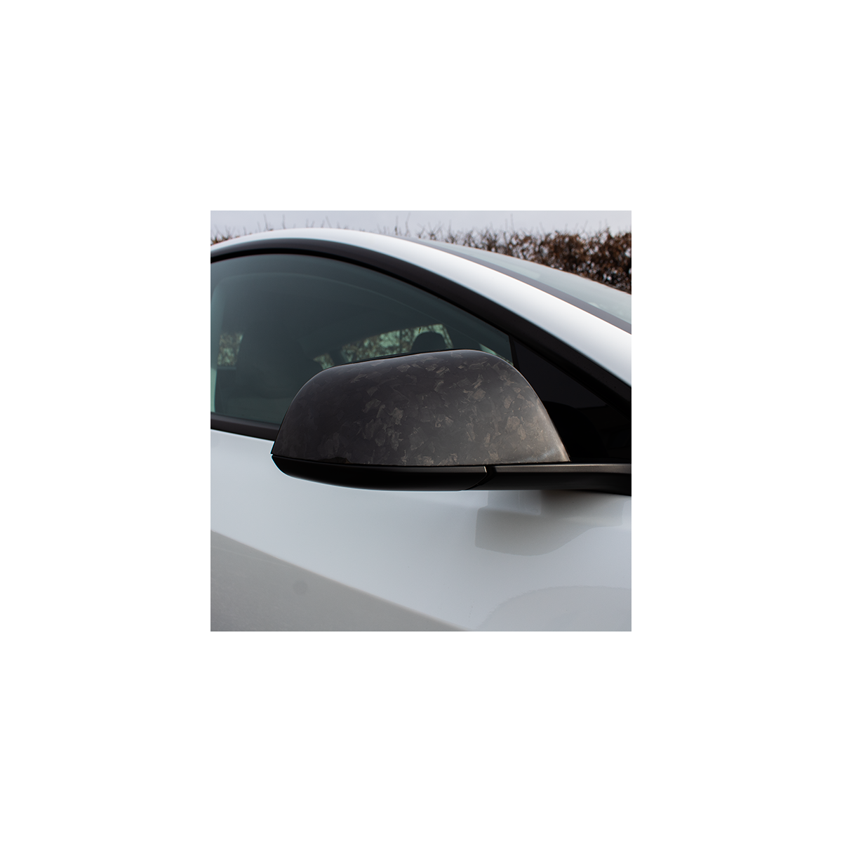 Hiiliset peilikorkit - Tesla Model 3