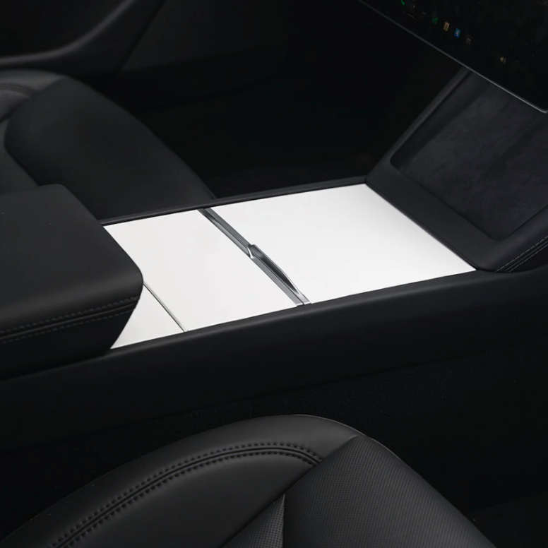 Polep stredovej konzoly pre Tesla Model 3 a Model Y od roku 2021