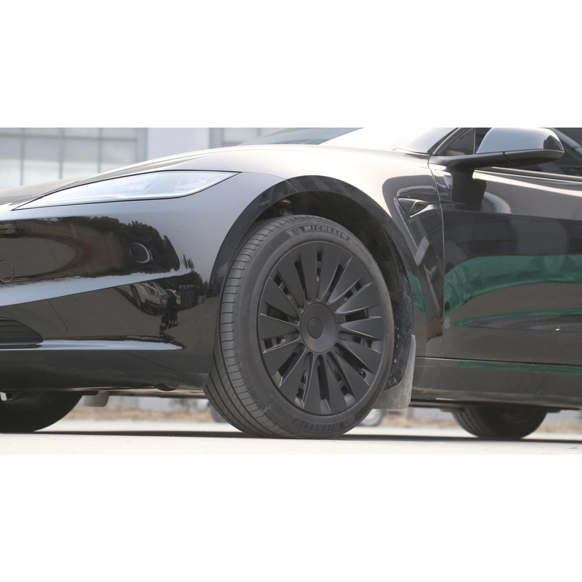 Zestaw 4 replik kołpaków Induction 18" do Tesla Model 3 Highland 2024+