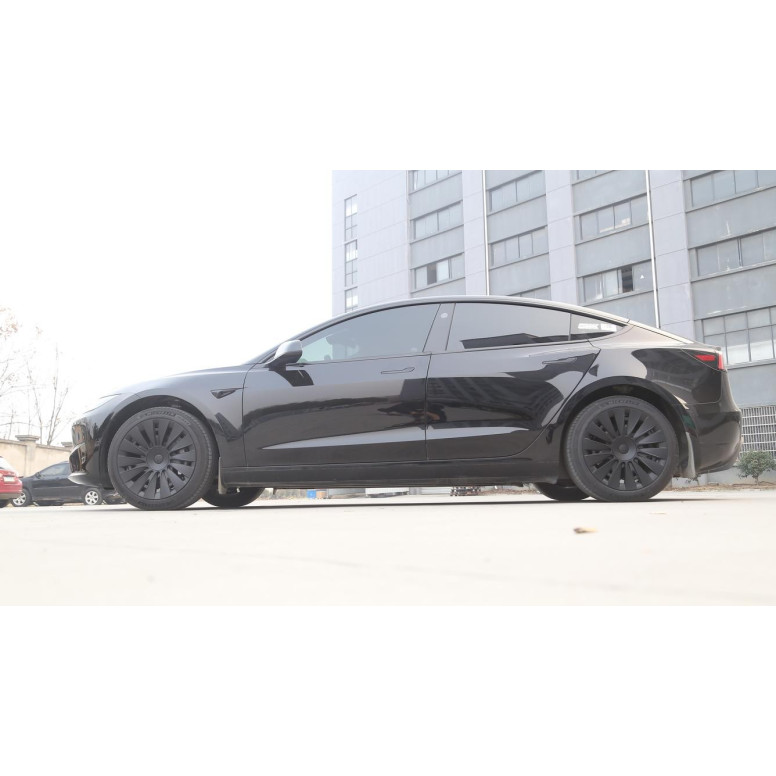 Zestaw 4 replik kołpaków Induction 18" do Tesla Model 3 Highland 2024+