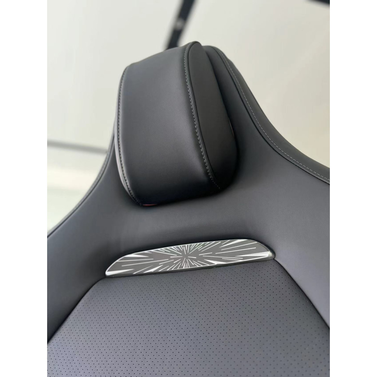 Scaune sport pentru Tesla Model 3 și Tesla Model Y