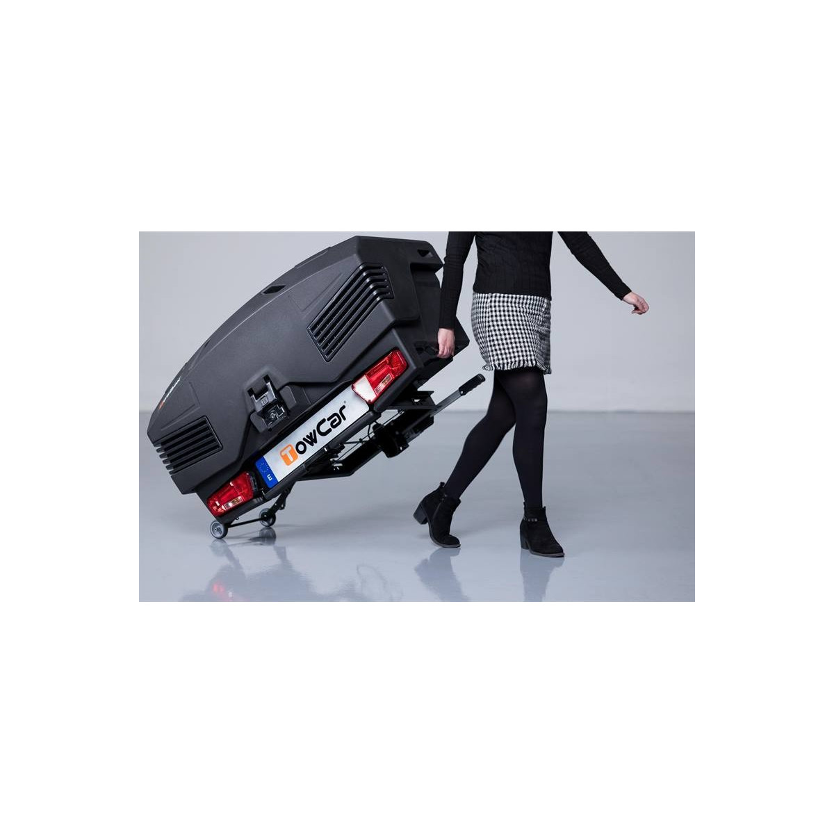 Caja de enganche TowBox EVO Urban para Tesla