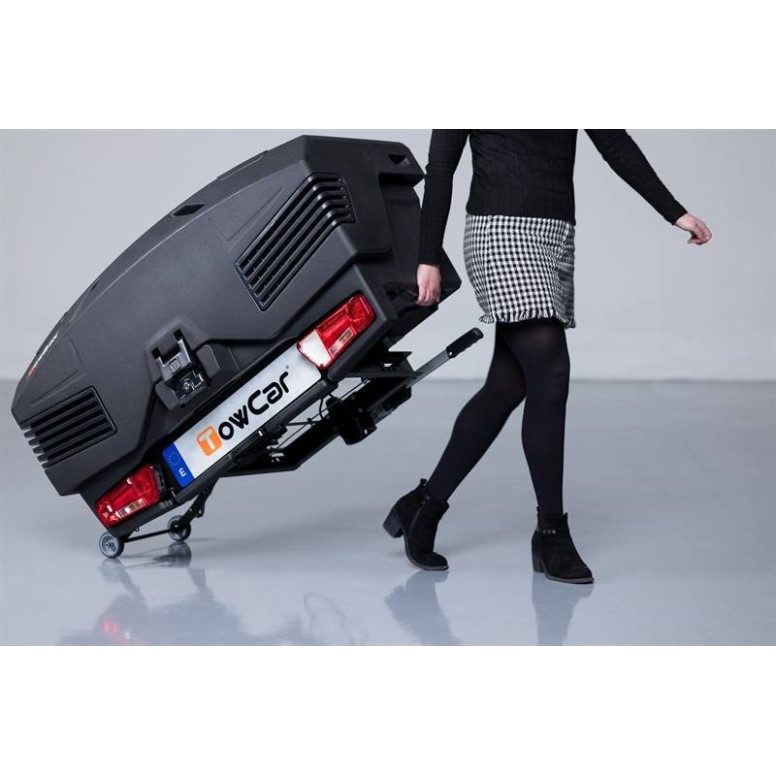TowBox EVO Urban, box per gancio di traino per Tesla