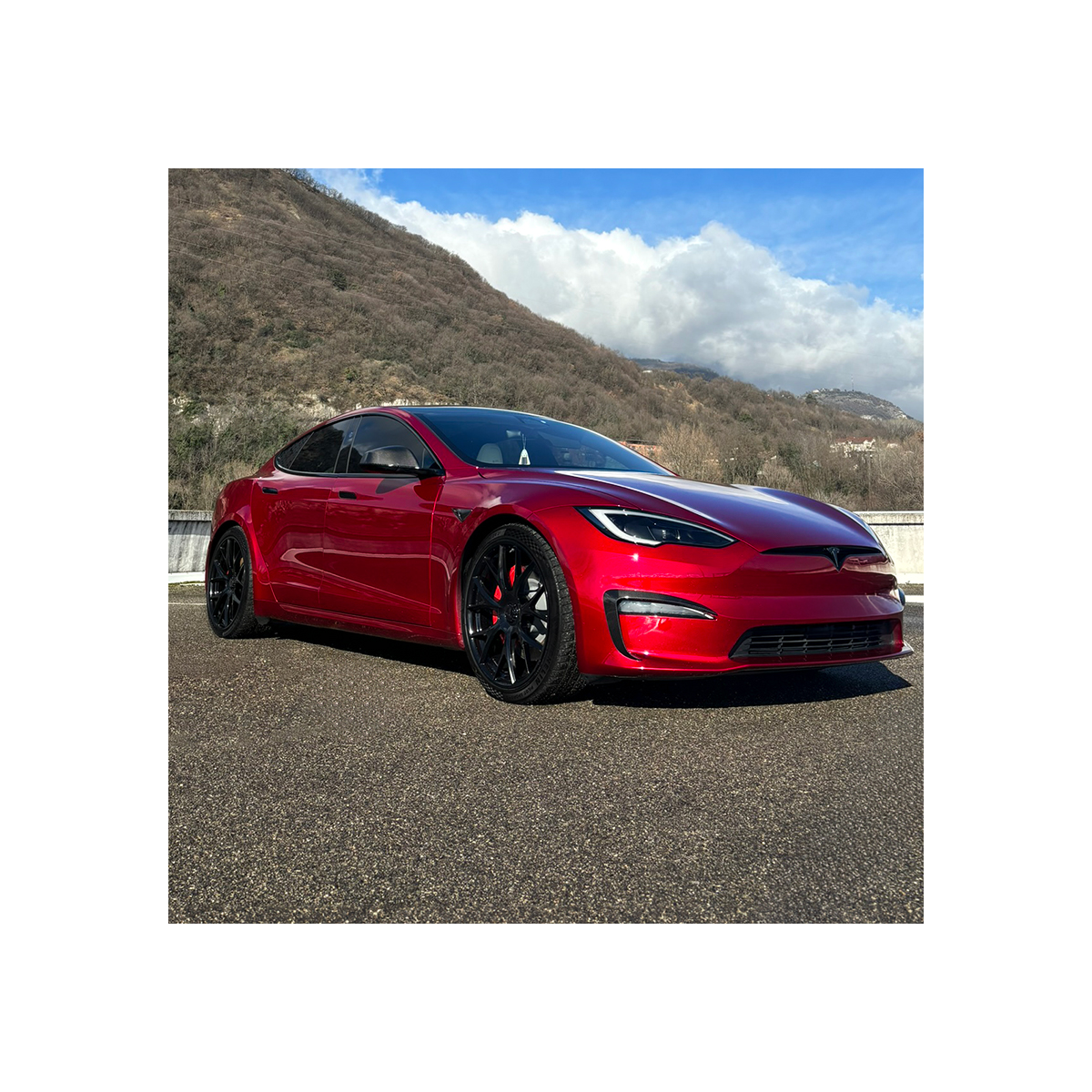 Tesla Model S Plaid Etuhiili sumuvalot LR & 2022+ -malleihin