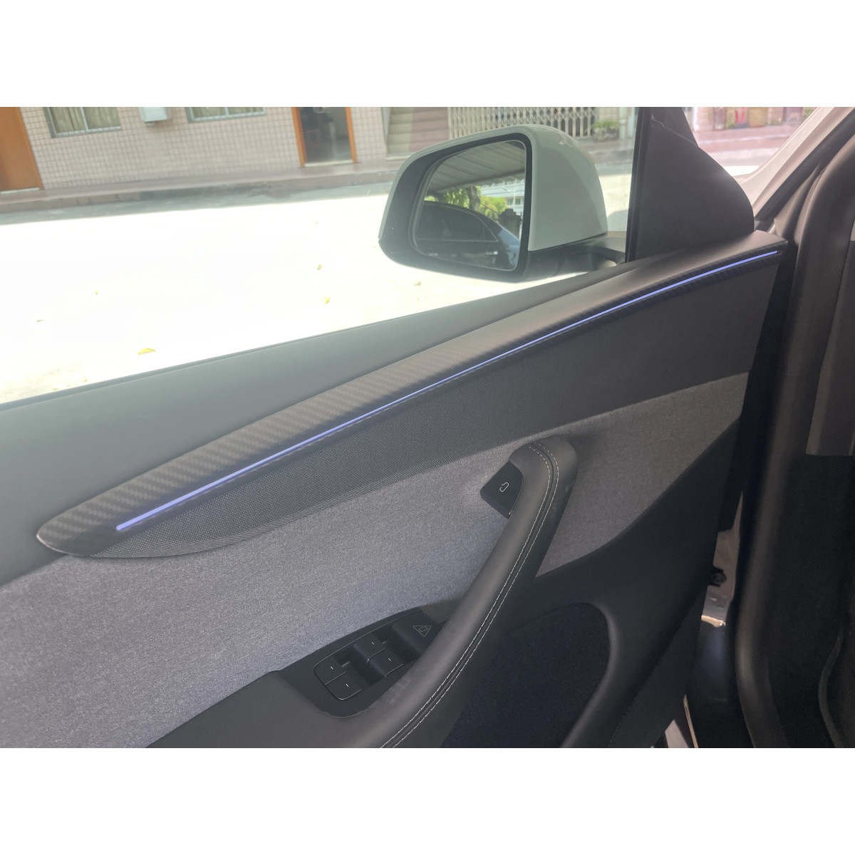 copy ofKoolstof inzetstuk voor deurpanelen - Tesla Model 3 en Y 2021+