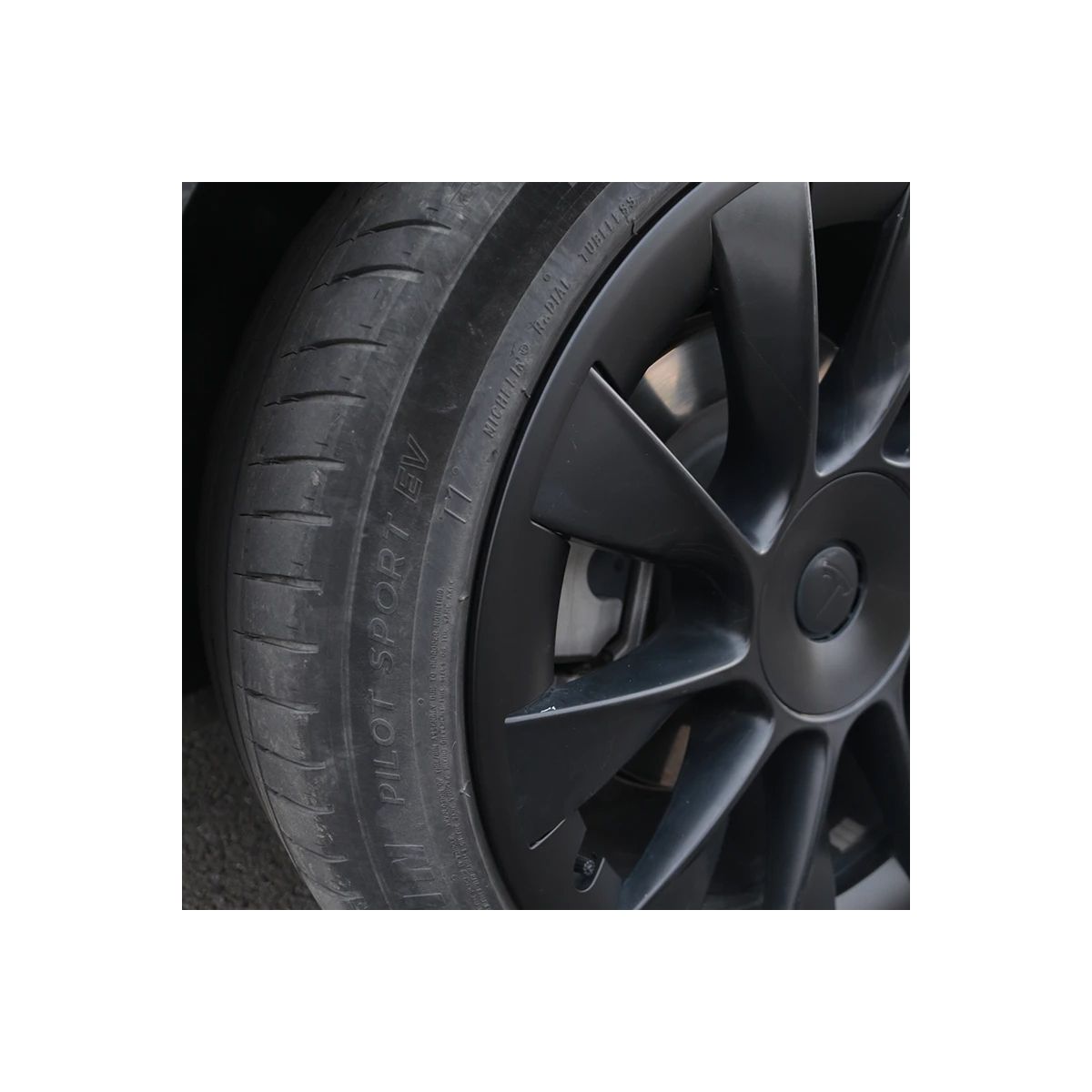 Tesla Protecția jantei pentru Model Y