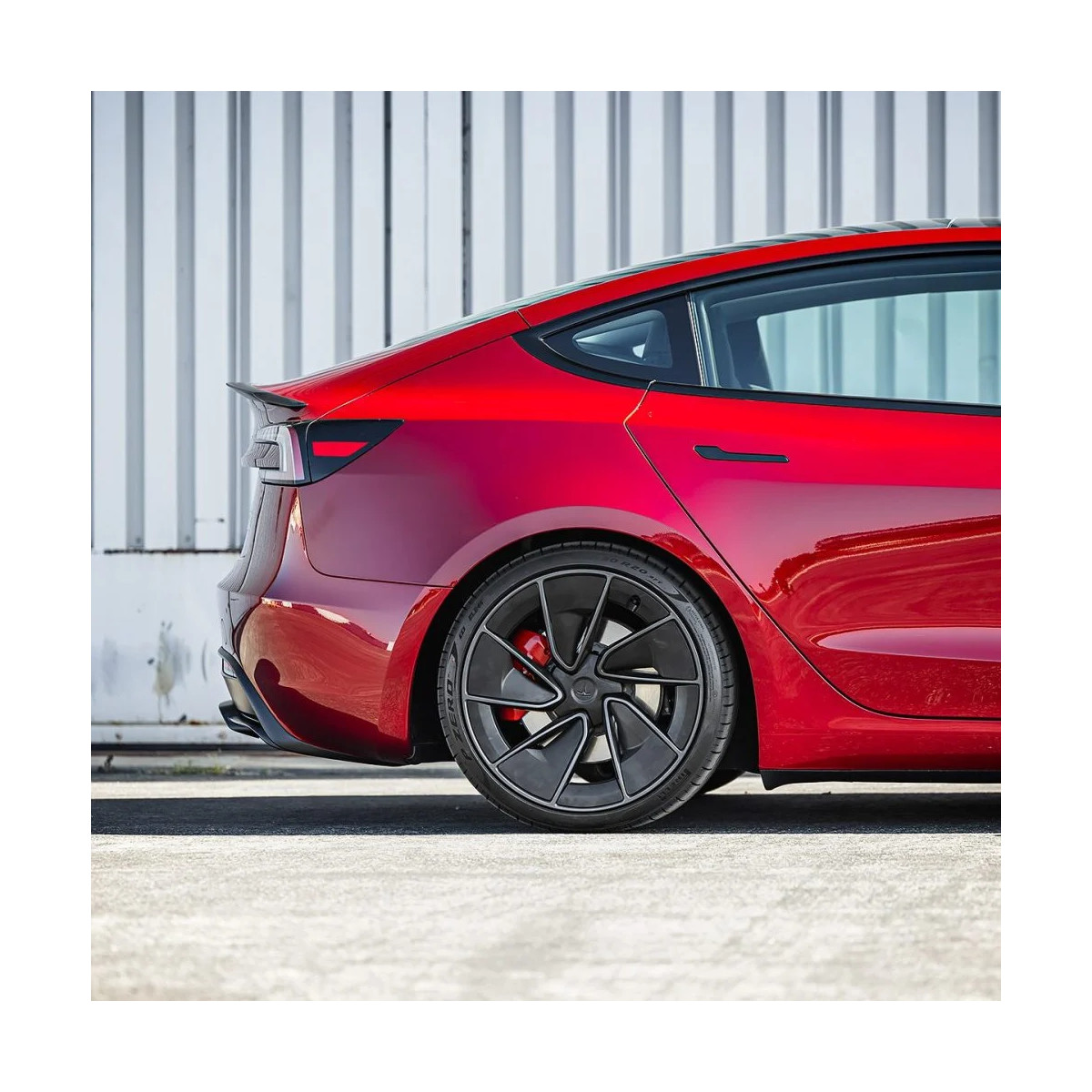 Ressorts de rabaissement linéaires à doubles taux de compression Pour Tesla Model 3 - Unplugged Performance