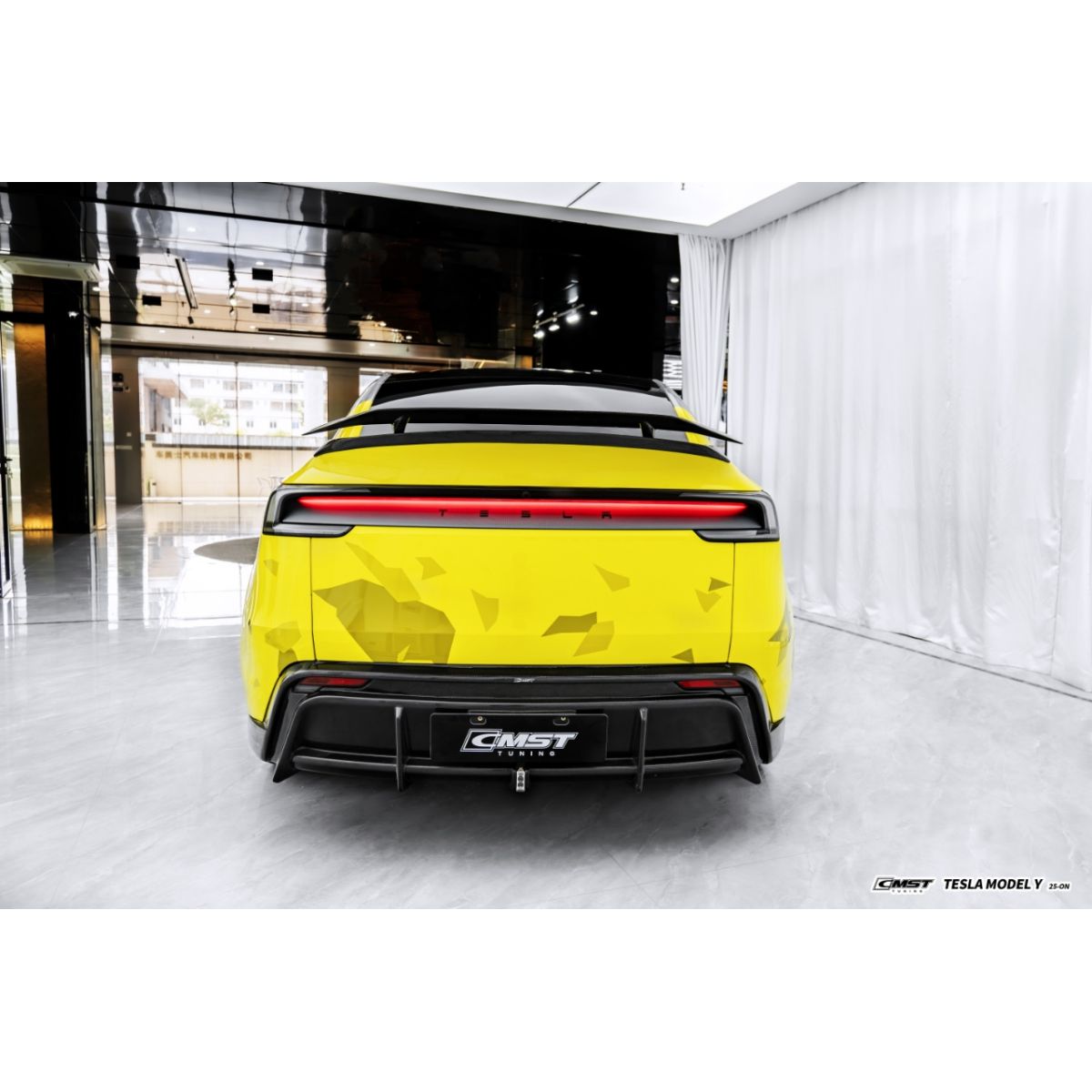 Hiilikuituinen takadiffuusori CMST V1 for Tesla Model Y Juniper 2025+