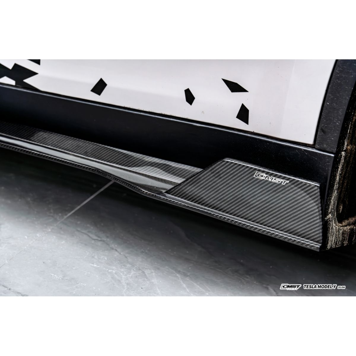 Jupes latérales en carbone CMST V1 pour Tesla Model Y 2025+
