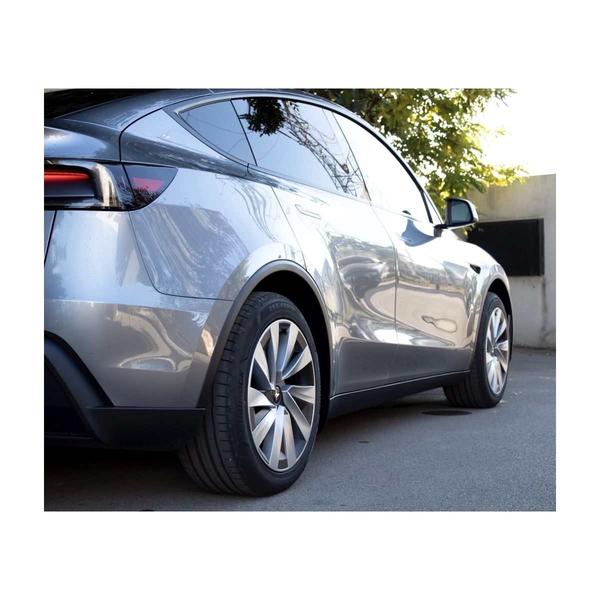 Set de 4 ornamente de roți Helix de 19" pentru Tesla Model Y Juniper 2025+