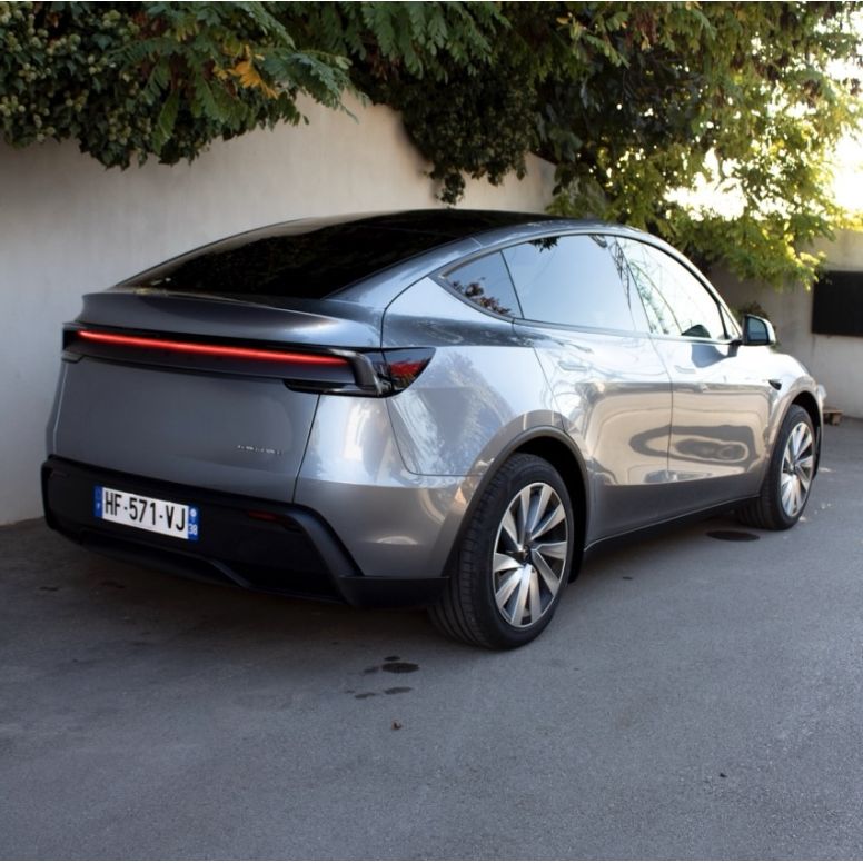 Set van 4 Helix 19" wieldoppen voor Tesla Model Y Juniper 2025+
