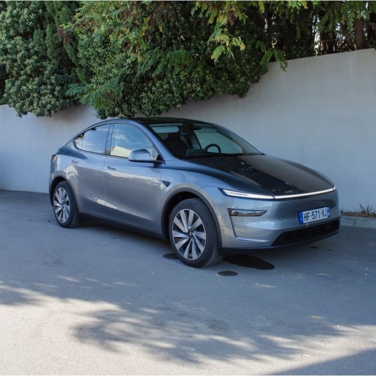 Sett med 4 Helix 19" hjulkapsler til Tesla Model Y Juniper 2025+