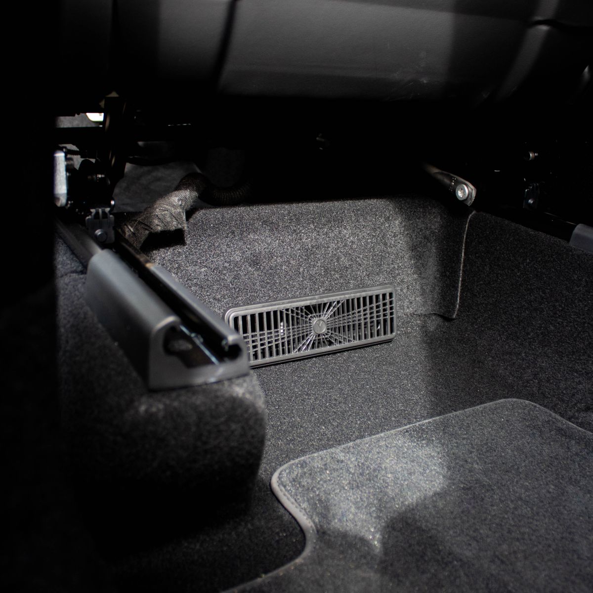 Tesla Model Y Grile de ventilație pentru scaunele din față (set de 2)