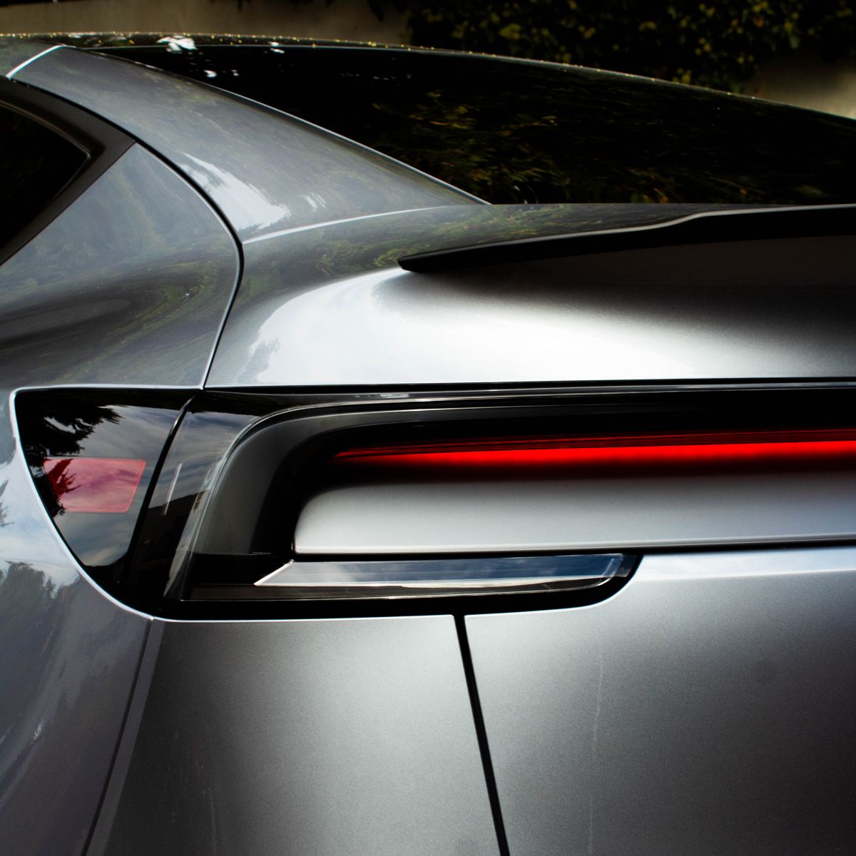 Ludicrous-spoiler i plast til Tesla Model Y Juniper 2025+