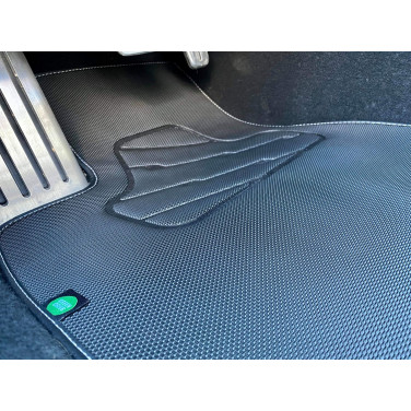 Fußmatten mit Teppichbezug oder Allwetter-PVC - Tesla Model 3