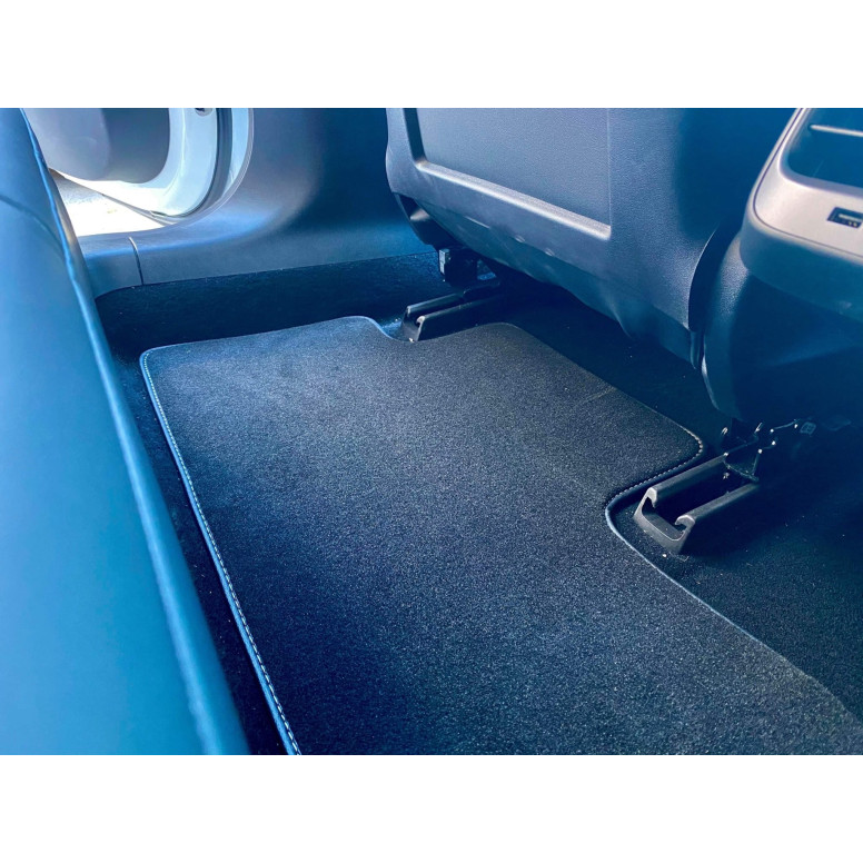 Fußmatten mit Teppichbezug oder Allwetter-PVC - Tesla Model 3