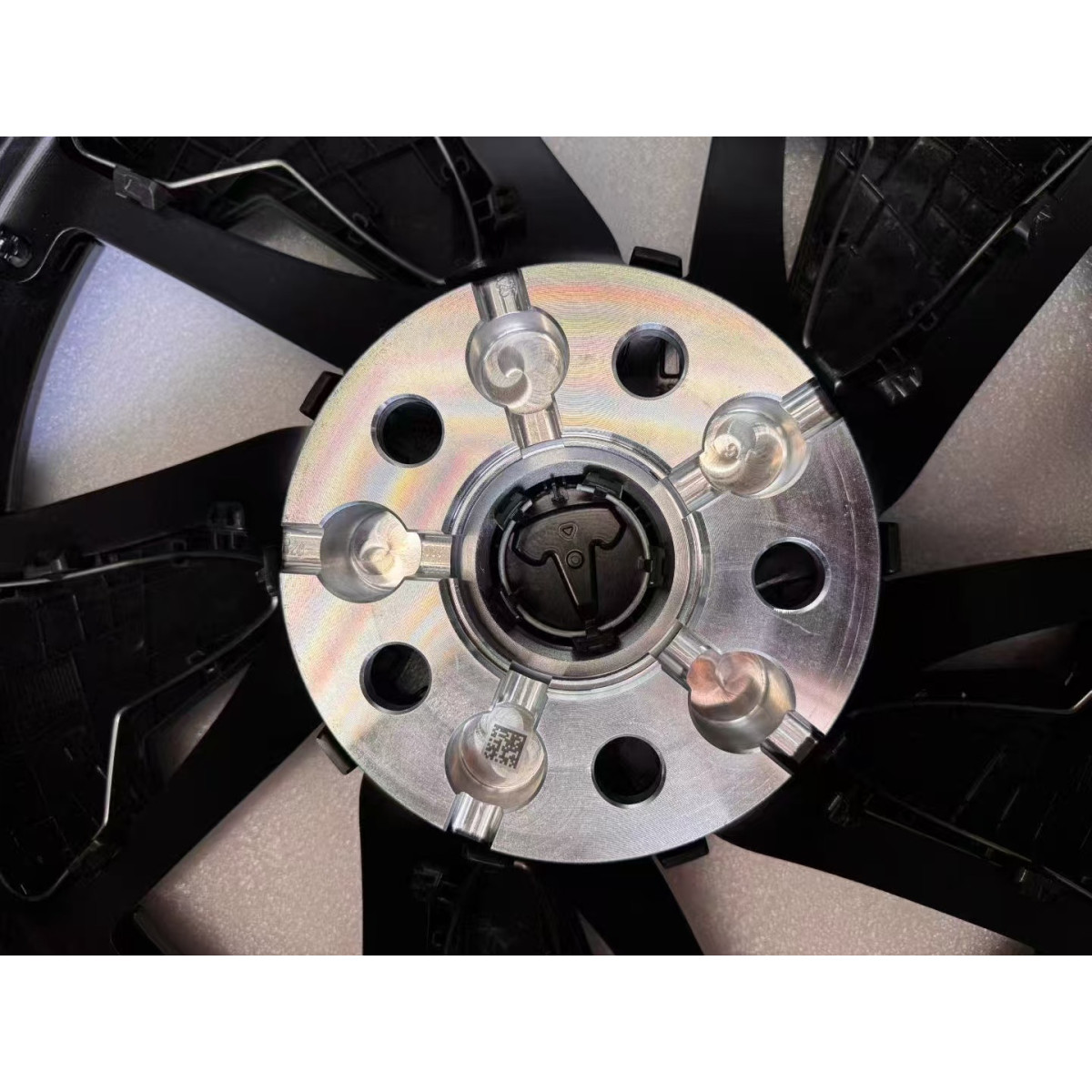 Originale (OEM) Warp 20" felger til Tesla Model 3 Performance Highland 2024+