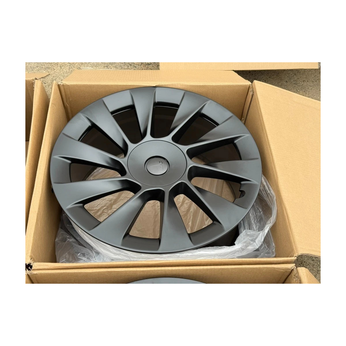 Jantes originais (OEM) Induction de 20 polegadas por unidade para Tesla Model Y