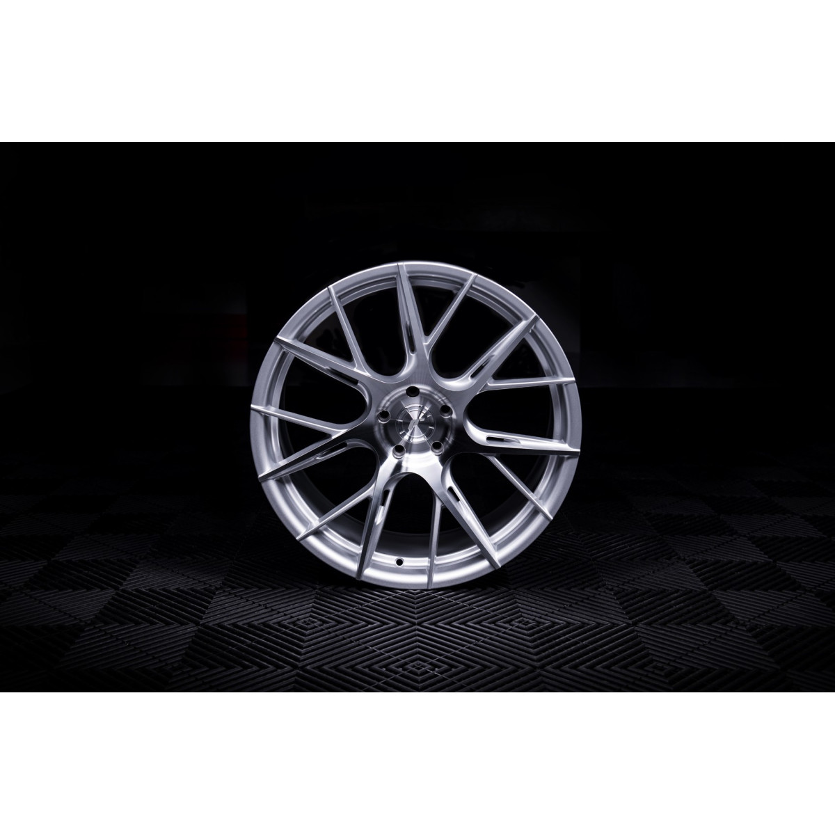 4 kpl Japan Racing JR 42 FlowForming -vanteita Tesla Model 3:lle