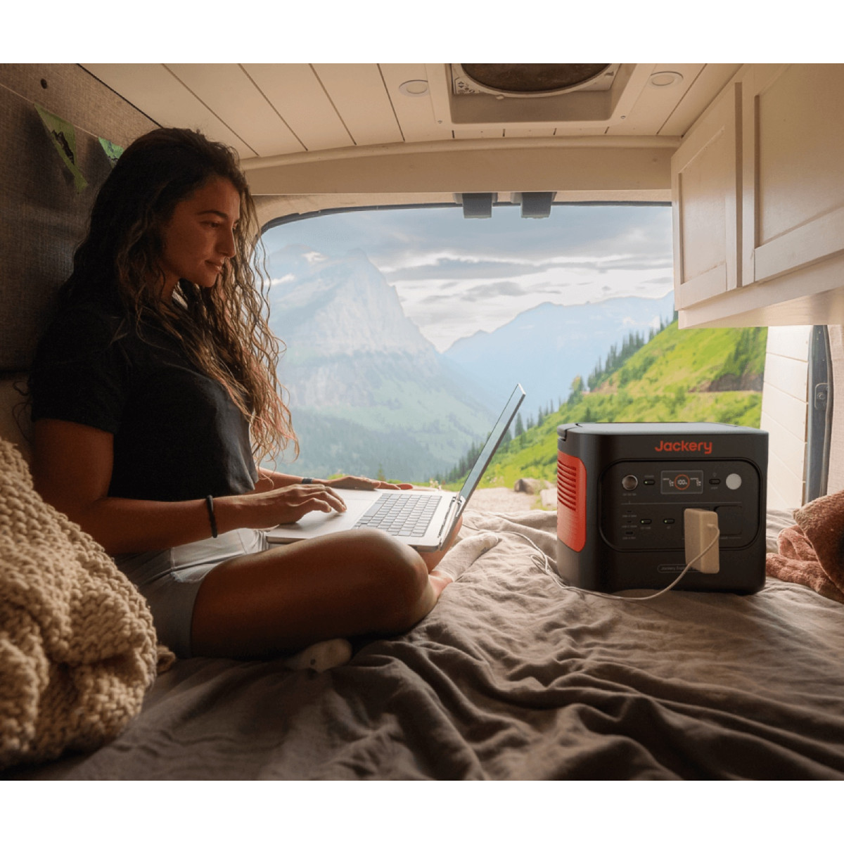 Jackery Explorer 2000 v2: nabíjacia stanica 2 042 Wh