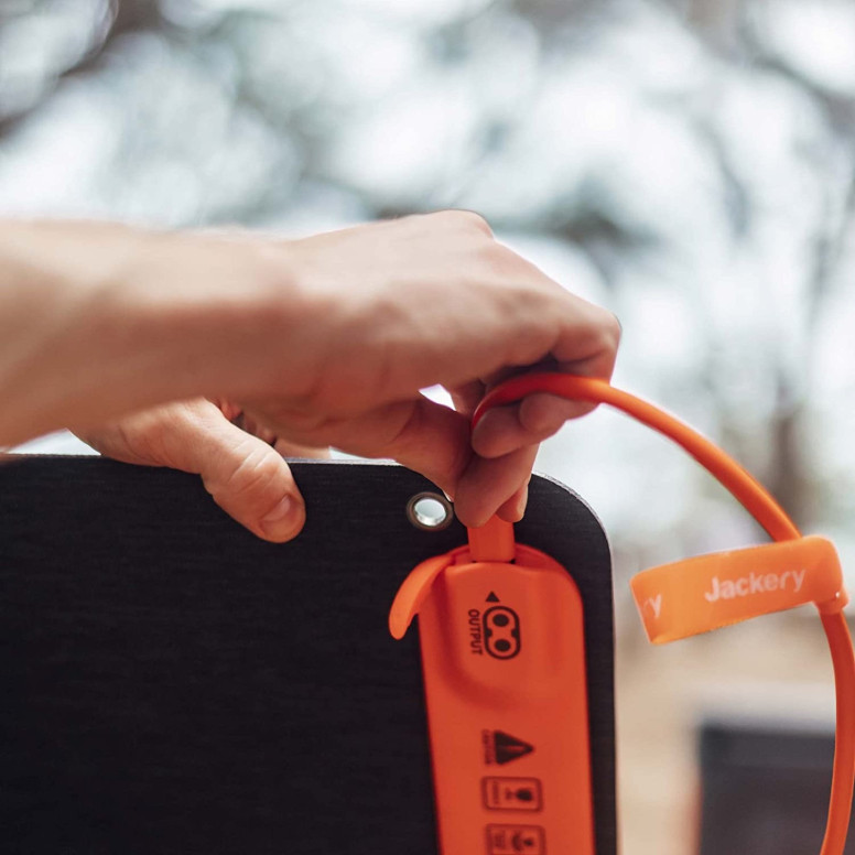 Jackery solar connector: link 2 or 3 panels