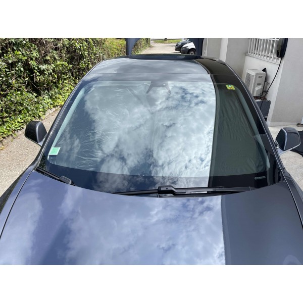 Side window shade for camping - Tesla Model 3