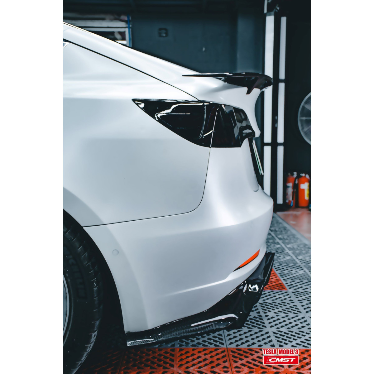 Hækspoiler til bodykit CMST V2 til Tesla Model 3