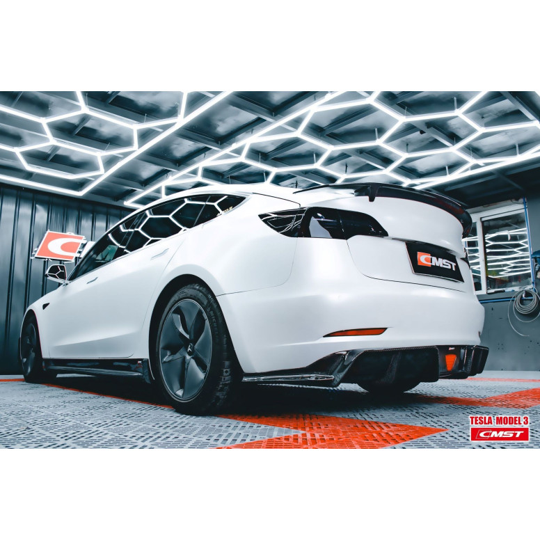Tylny dyfuzor bodykitu CMST V2 do Tesla Model 3