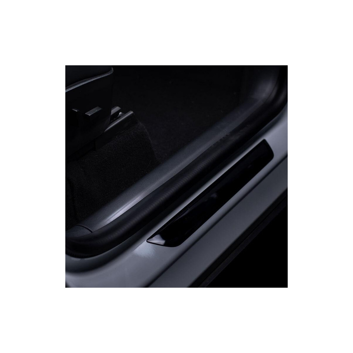 Protección PPF para los umbrales de las puertas interiores - Tesla Model Y