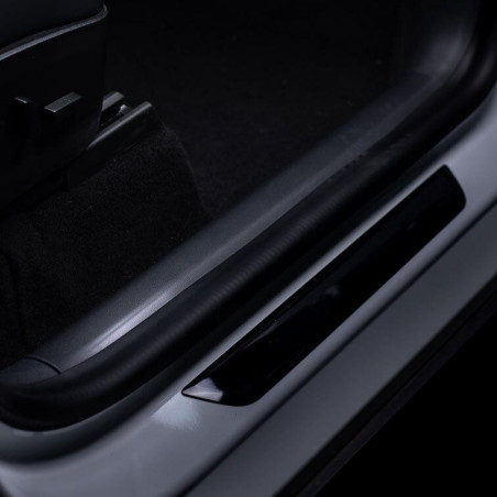 Προστασία PPF εσωτερικών μαρσπιέ πόρτας - Tesla Model Y