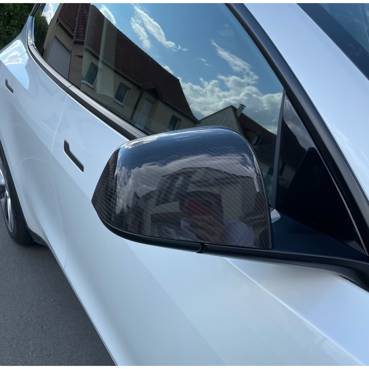 Karbónové kryty zrkadiel Tesla Model Y 2022-2024