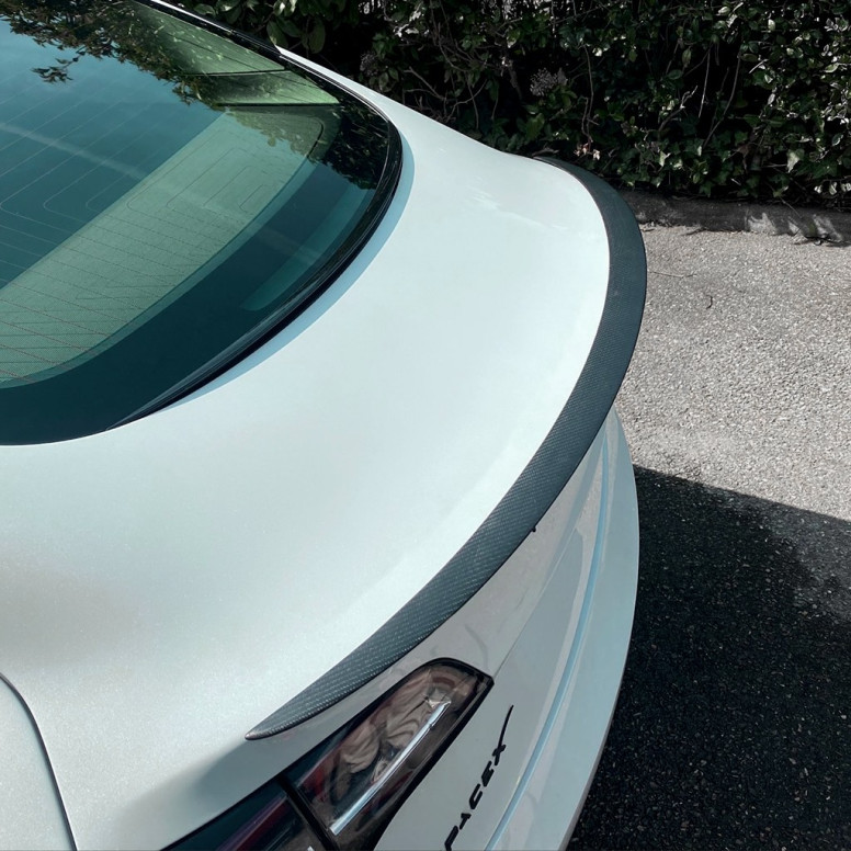 Tesla Model 3 Spoiler Performance - Green Drive Accesorios