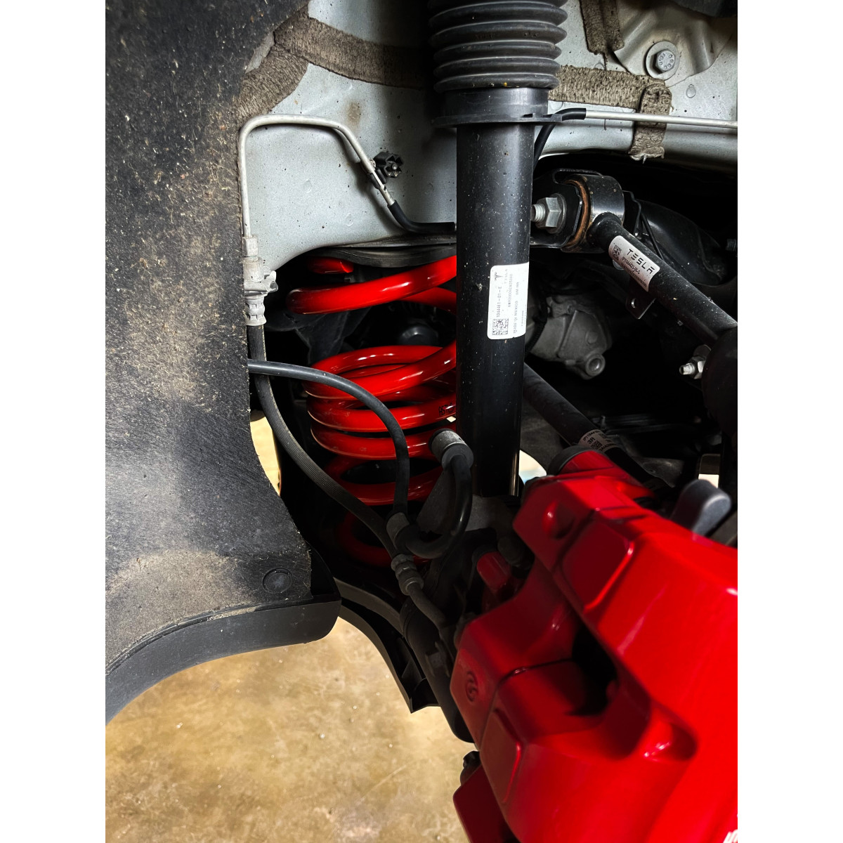 AST SUSPENSION -madallusjouset Tesla Model 3:lle
