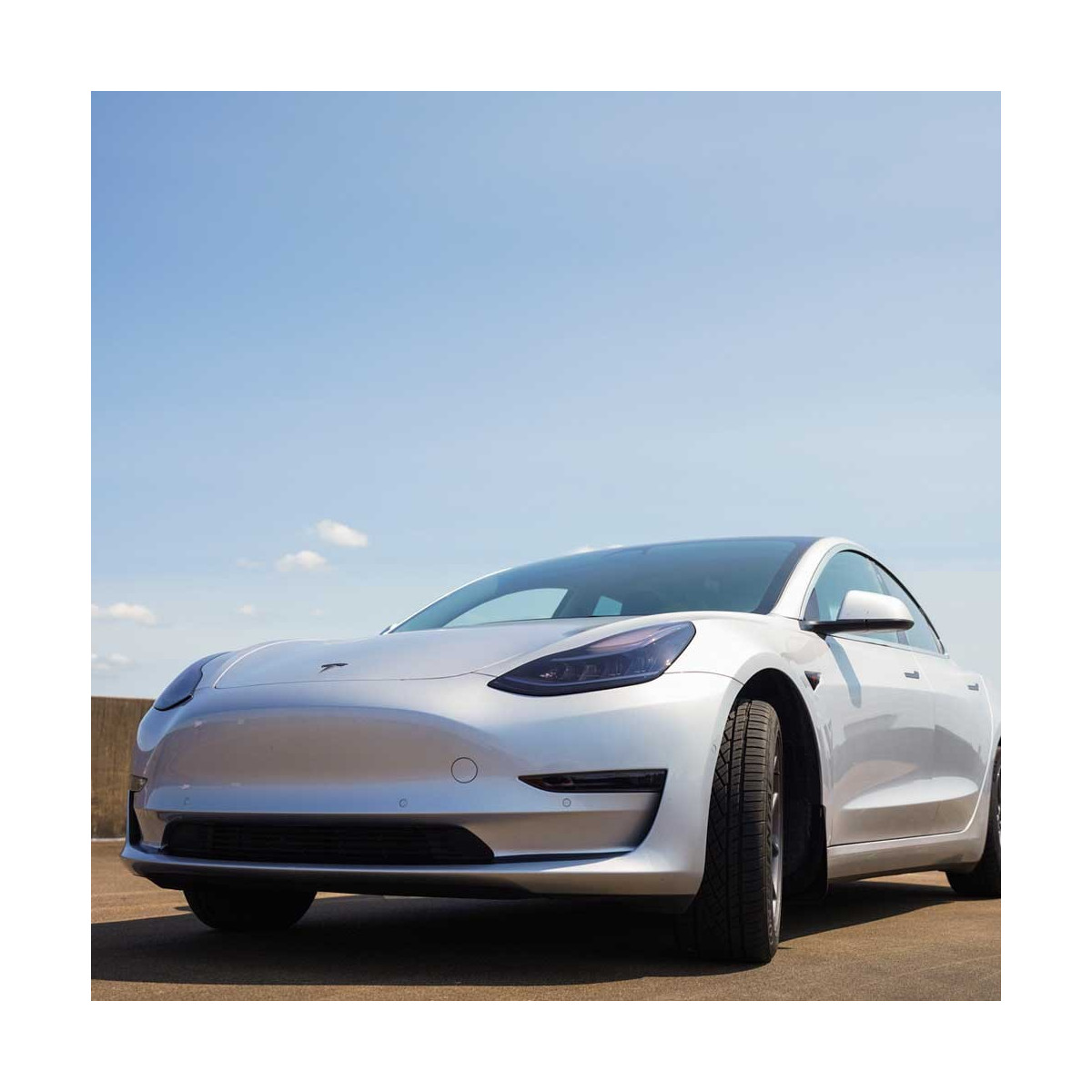 Colantare bară de protecție lip liner pentru Tesla Model 3