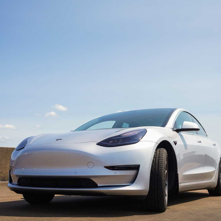 Colantare bară de protecție lip liner pentru Tesla Model 3