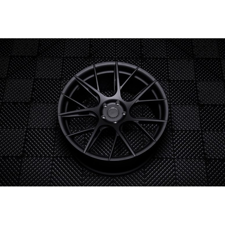 Set di 4 cerchi Japan Racing JR 42 FlowForming per Tesla Model Y