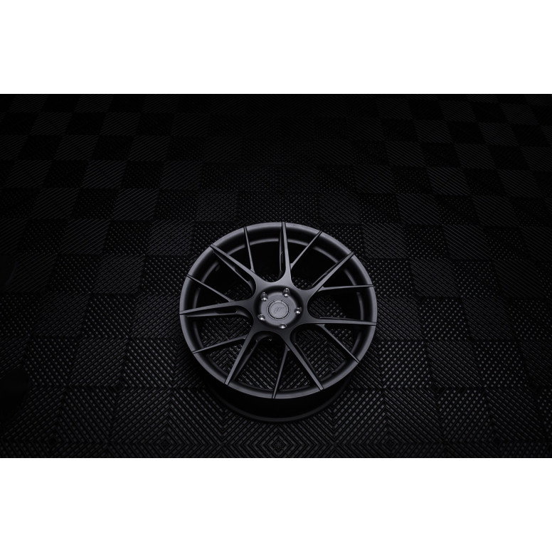 Juego de 4 llantas Japan Racing JR 42 FlowForming para Tesla Model Y