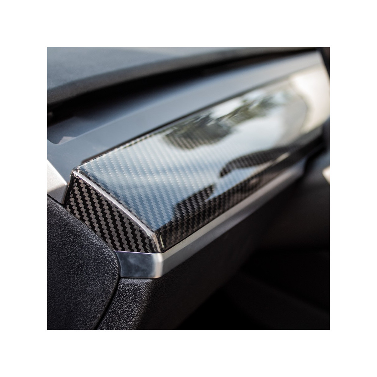 Hiilikuituinen kojelaudan insertti Tesla Model 3 2019-2023 ja Model Y 2022-2024 varten