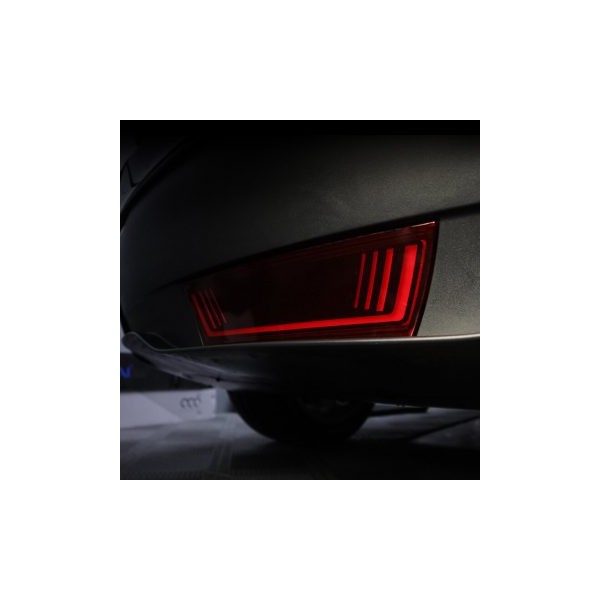 Luce posteriore anticollisione tipo F1 per Tesla Model Y