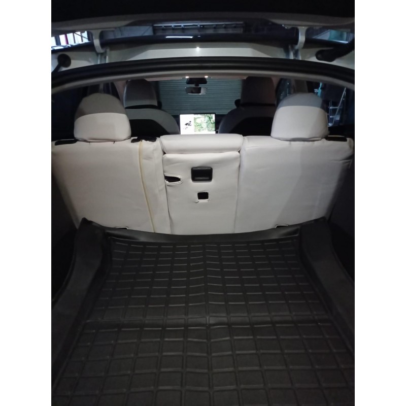 EVNV Housse de siège avant en néoprène imperméable pour Tesla Model Y  2023-2020 - Protège votre siège - Facile à installer - Accessoires pour Tesla  Model Y 2023 - Blanc : : Auto
