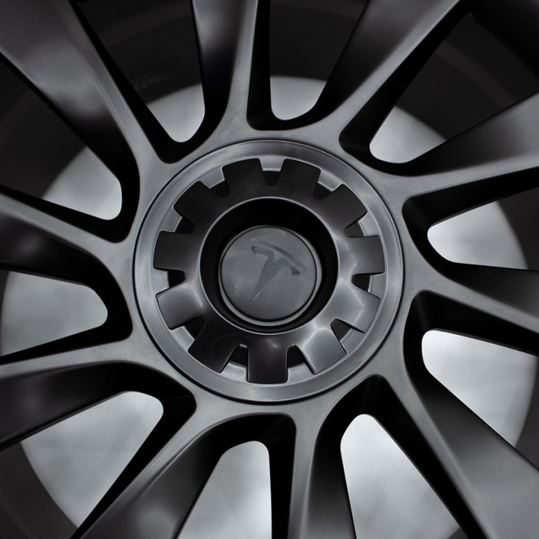 Ornament central suplimentar pentru jantele Induction pentru Tesla Model Y
