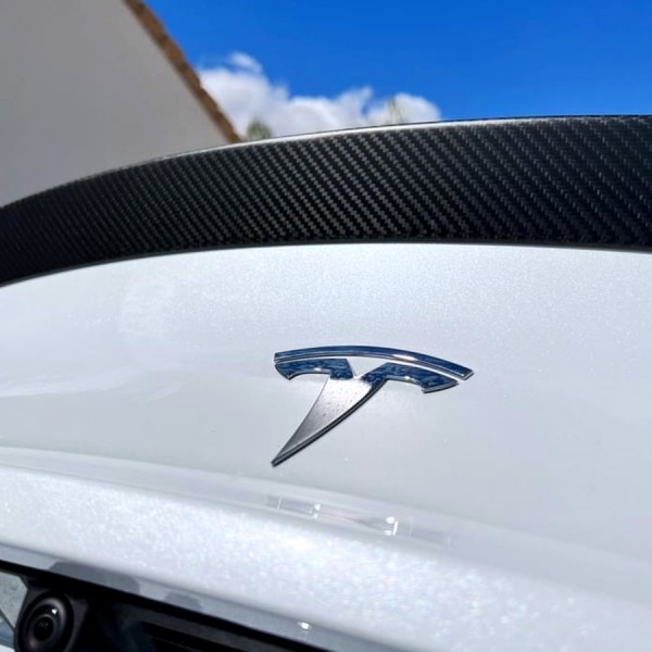 Spoiler av prestanda-typ - Tesla Model 3