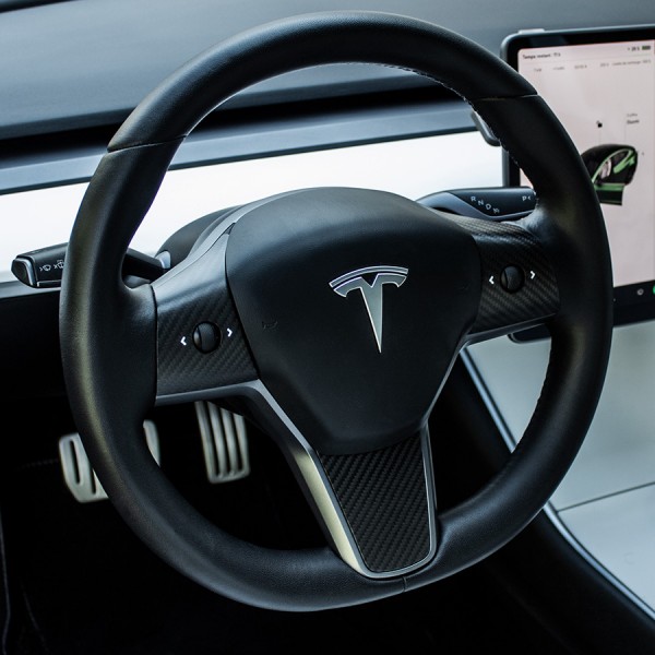 Carbon-Lenkradeinsatz für Tesla Model 3 und Y