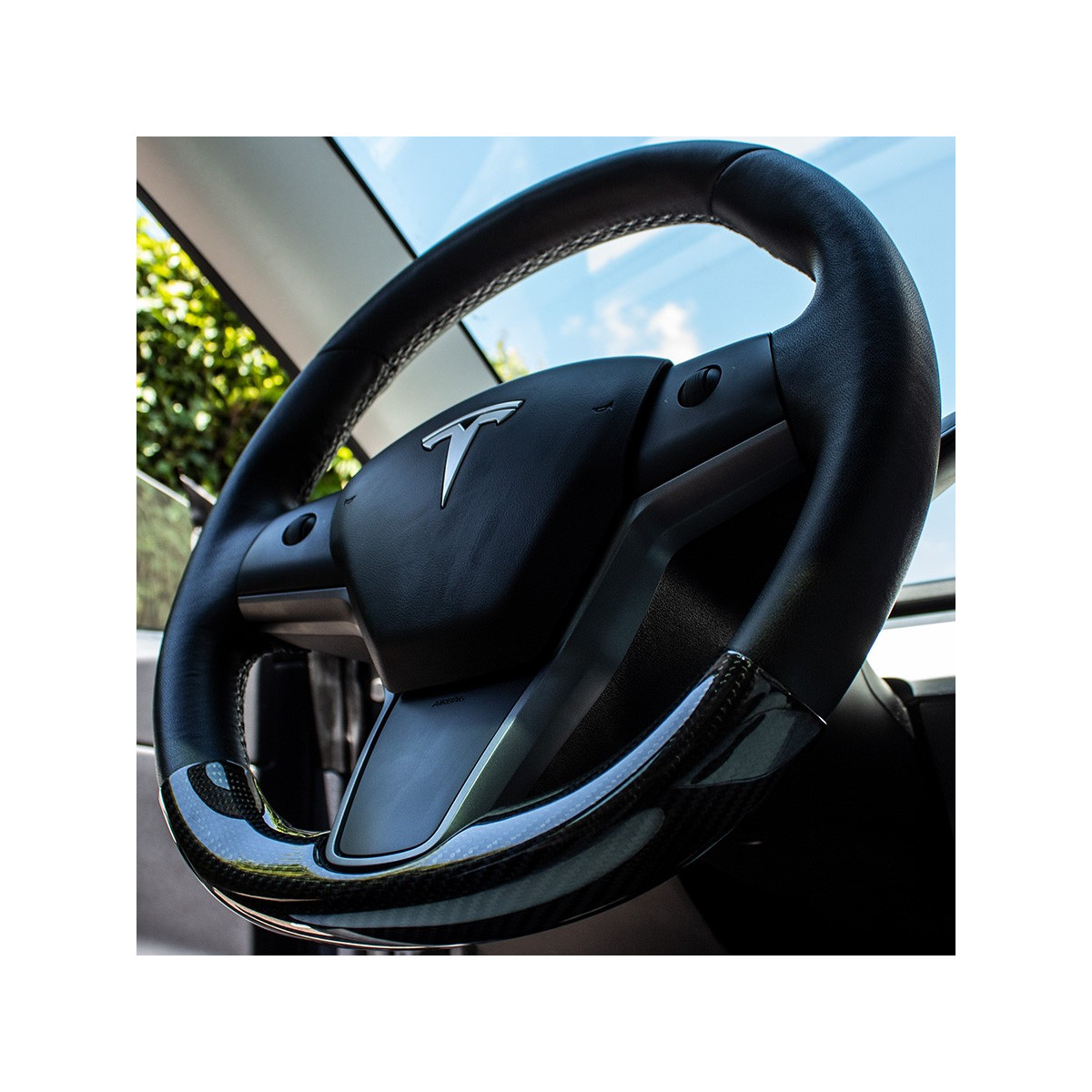 Karbonowa wkładka na dolną część kierownicy - Tesla Model 3 i Y