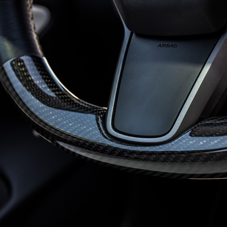 Karbonowa wkładka na dolną część kierownicy - Tesla Model 3 i Y