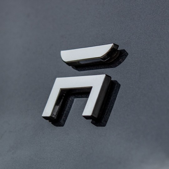 Logo coffre type roadster "T Ξ S L A" - Tesla Model S, X, 3 et Y