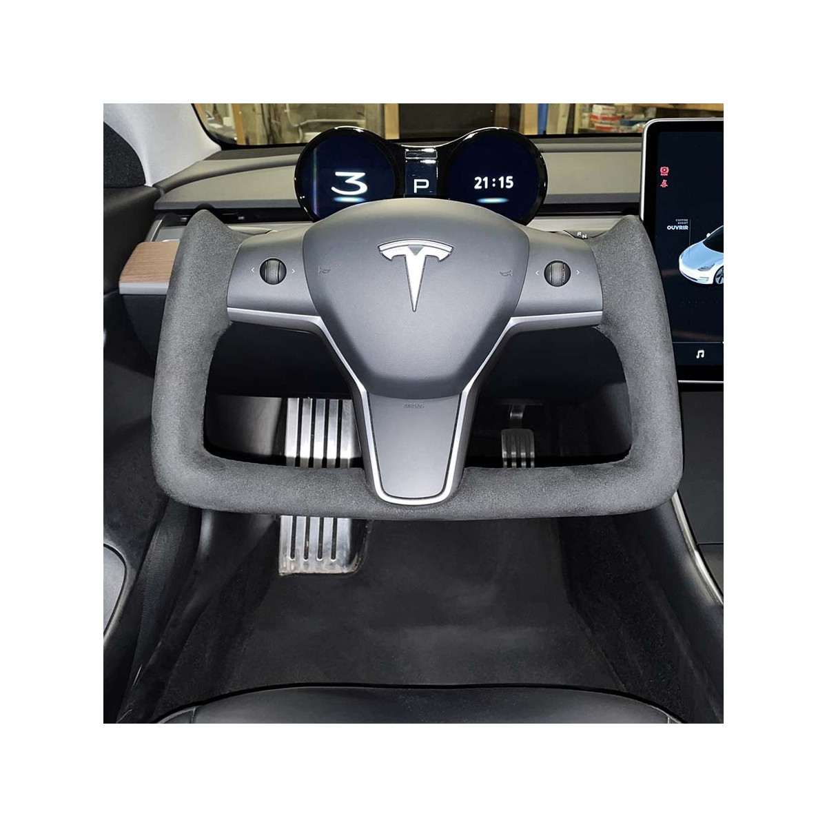 Yoke-tyylinen räätälöity ohjauspyörä Tesla Model Y:lle