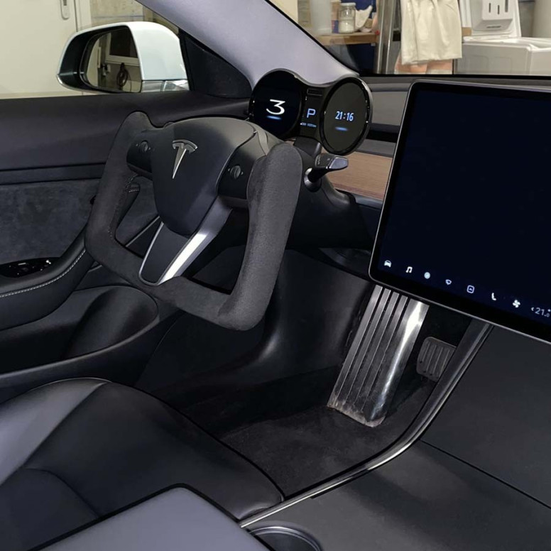 Spesialtilpasset ratt i Yoke-stil til Tesla Model Y