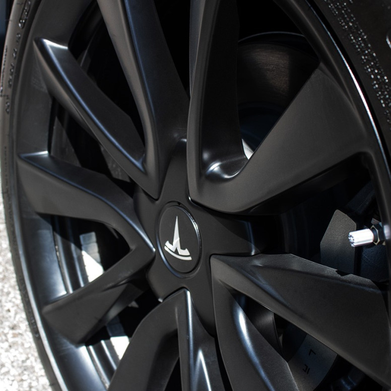 Tesla Model 3 Tesla Sada 4 19" alebo 20" športových kolies - a Model Y
