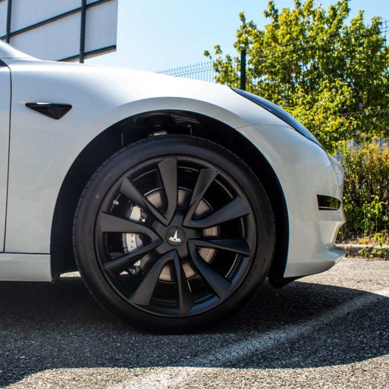 Tesla Model 3 Tesla Sada 4 19" alebo 20" športových kolies - a Model Y